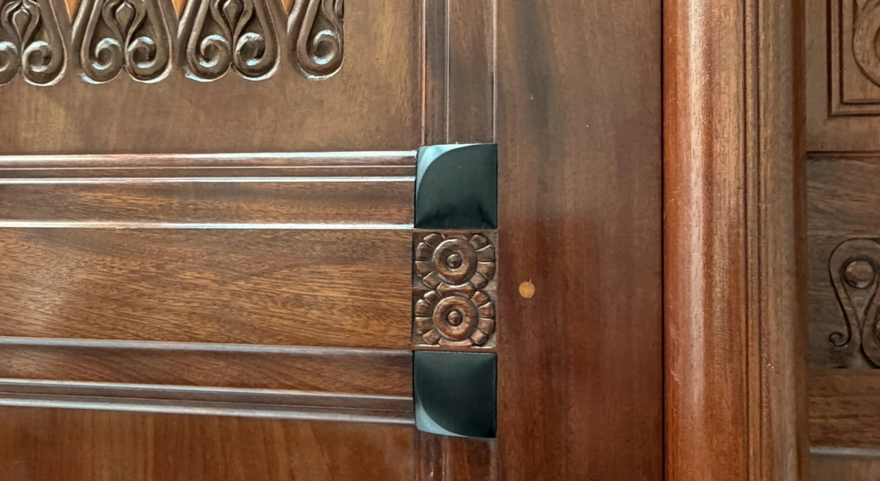 Arts & Crafts Armoire or Wardrobe by Jac. van den Bosch for 't Binnenhuis, 1910